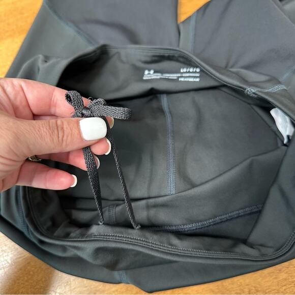 Under Armour Women’s Compression Workout Leggings Sz Large L Gray Active Pockets - Picture 4 of 9